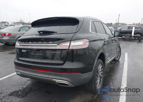 2020 Lincoln Nautilus Reserve z USA, uszkodzony, nr VIN 2LMPJ8K95LBL15191